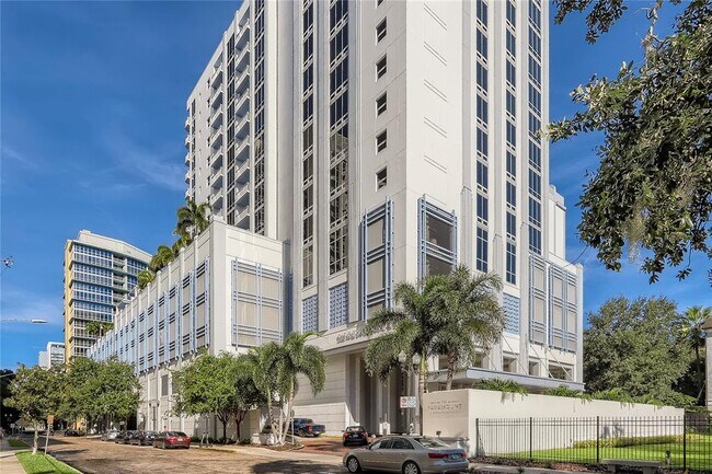 Foto del edificio - 415 E Pine St
