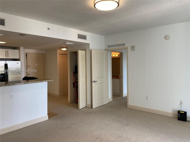 Building Photo - 170 SE 14th St