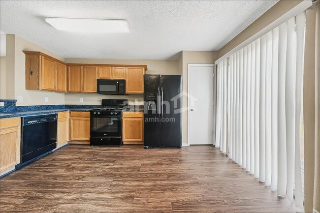 Foto del edificio - 4652 Cool Ridge Ct
