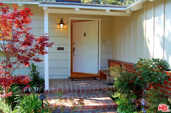 Building Photo - 14401 Villa Woods Pl