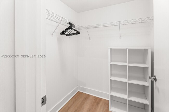 Foto del edificio - 90 SW 3rd St