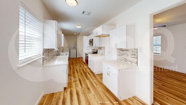 Foto del edificio - 1202 Valley View Dr