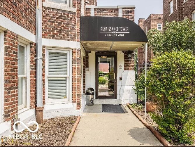 Photo - 230 E 9th Street Unit 304