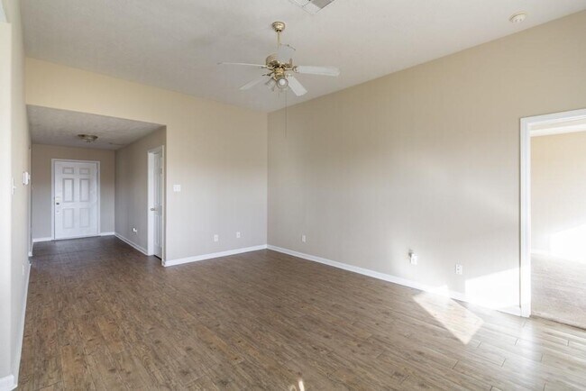 Building Photo - 2604 Redfish Dr