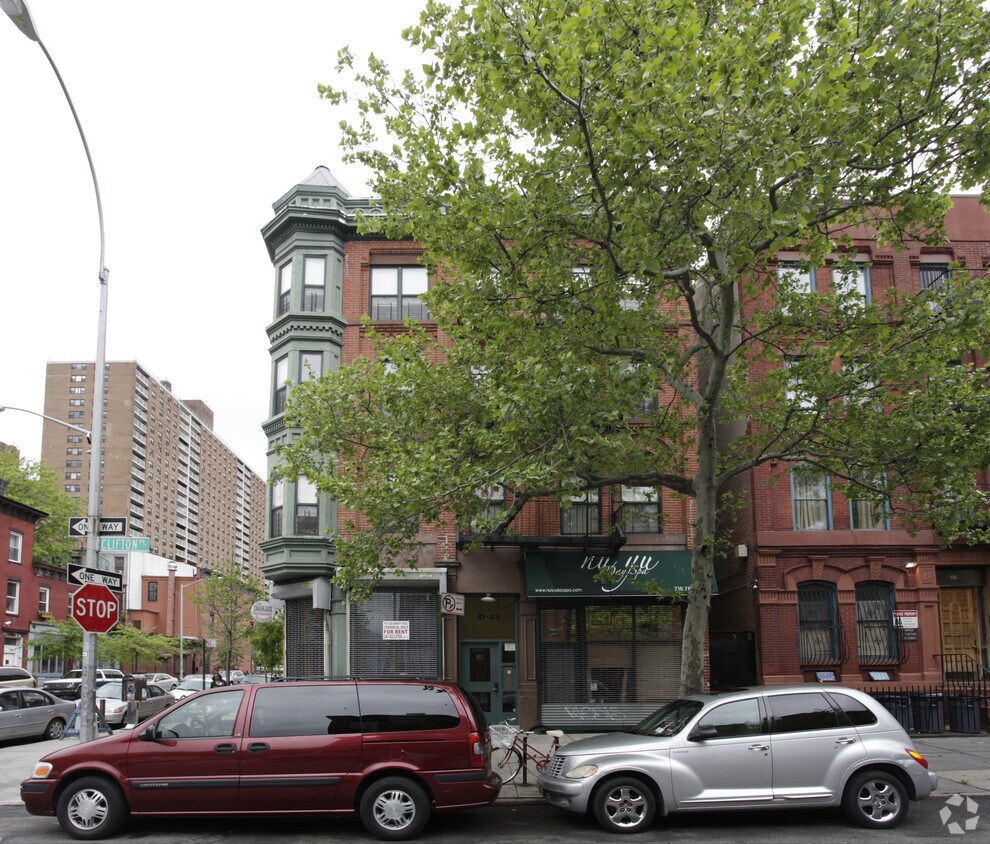 Building Photo - 41-43 Clifton Pl