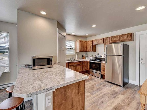 Building Photo - 3298 Cabernet Dr