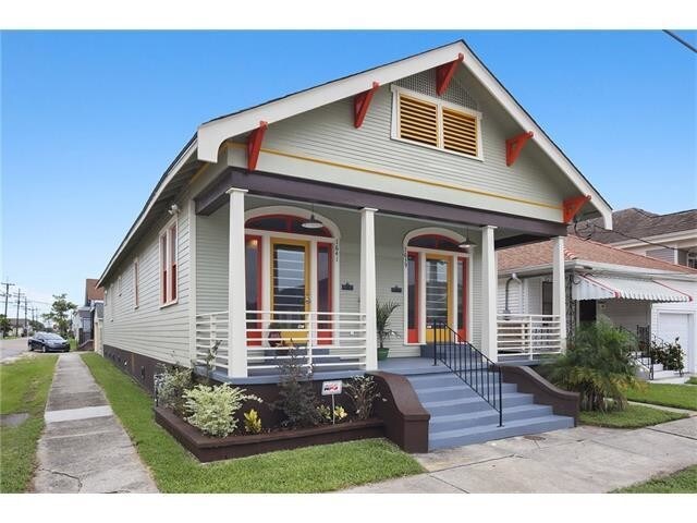 Front View - 1639 Alvar St