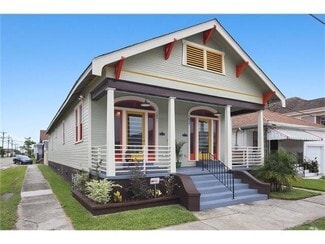 Building Photo - 1639 Alvar St