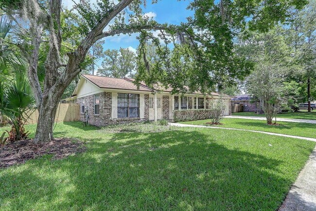 Foto del edificio - 1758 Alder Dr