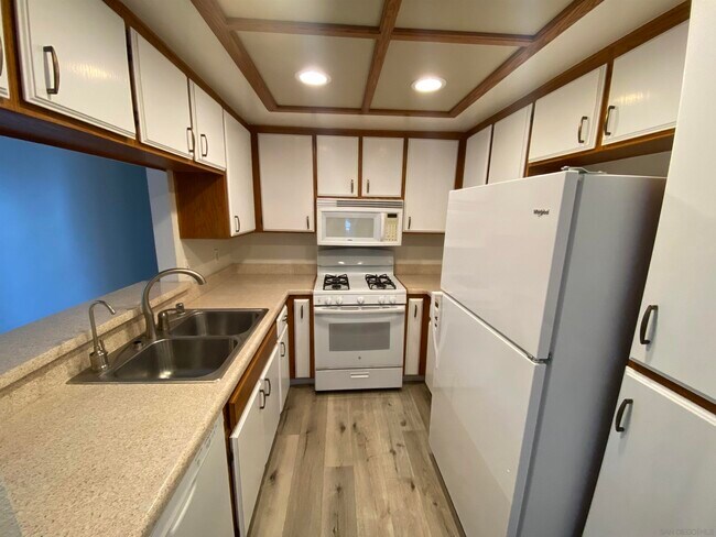 Foto del edificio - 2023 Lakeridge Cir