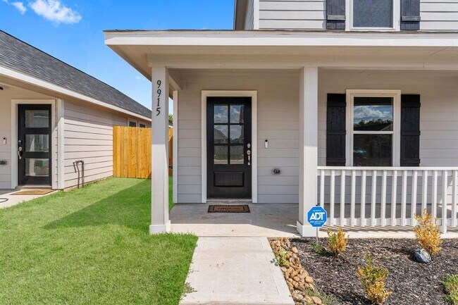 Foto del edificio - 9915 Opal Stone Wy
