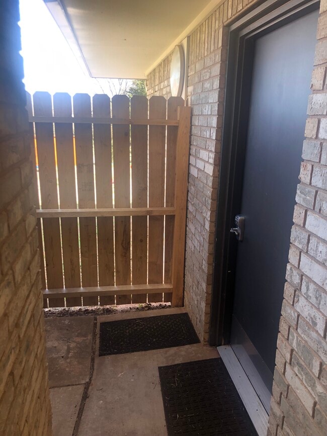 Photo - 2501 S August St House