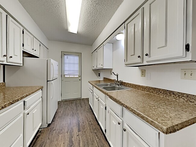 Foto del edificio - 501 Byron St