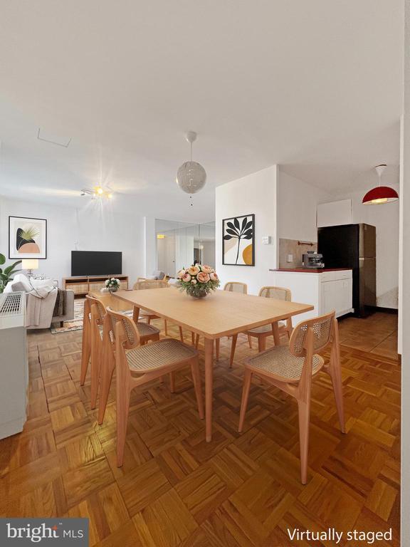 Foto del edificio - 2475 Virginia Ave NW