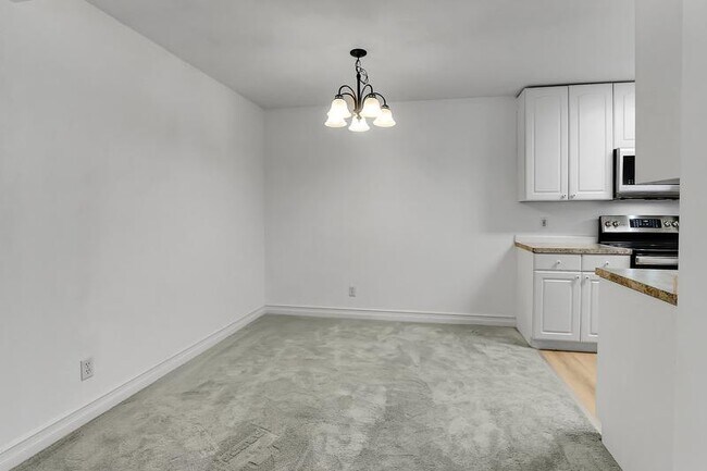Foto del edificio - 13229 Linden Ave N