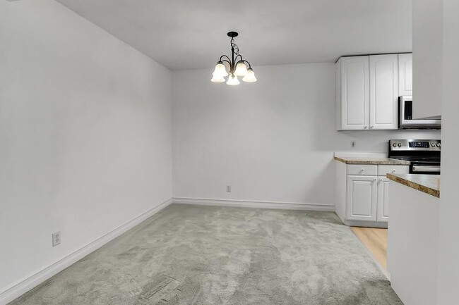 Building Photo - 13229 Linden Ave N