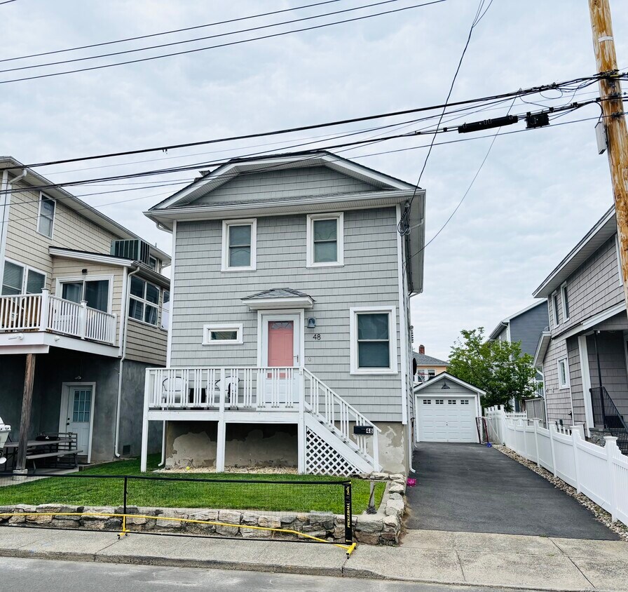 Foto principal - 48 Milesfield Ave