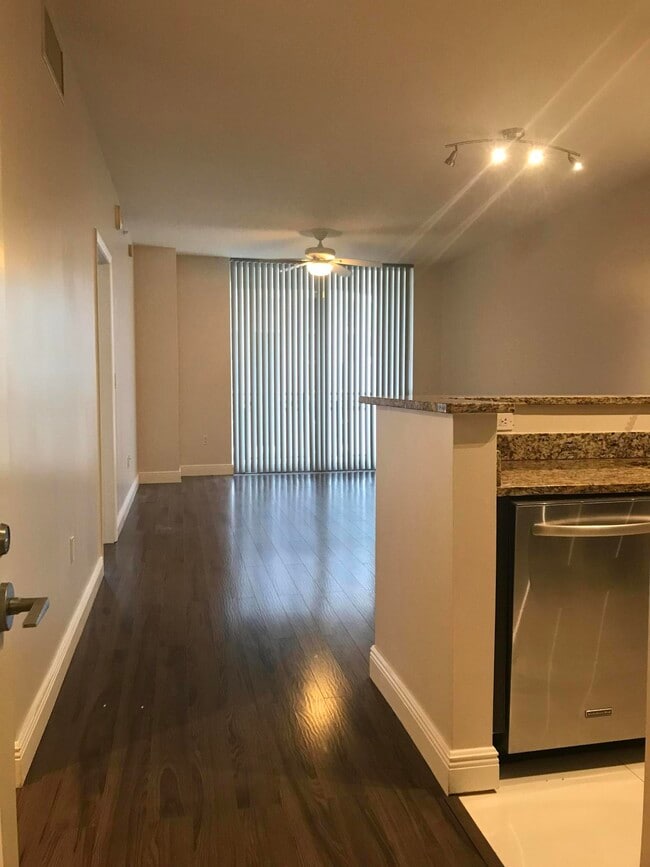 Building Photo - 550 Okeechobee Blvd