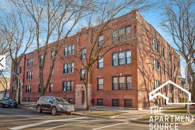 Foto del edificio - 4951 N Oakley Ave