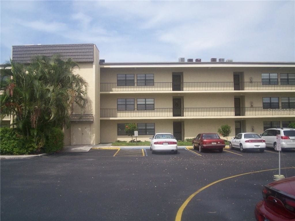 14130 Rosemary Ln Unit 5207, Largo, FL 33774 Condo for Rent in Largo