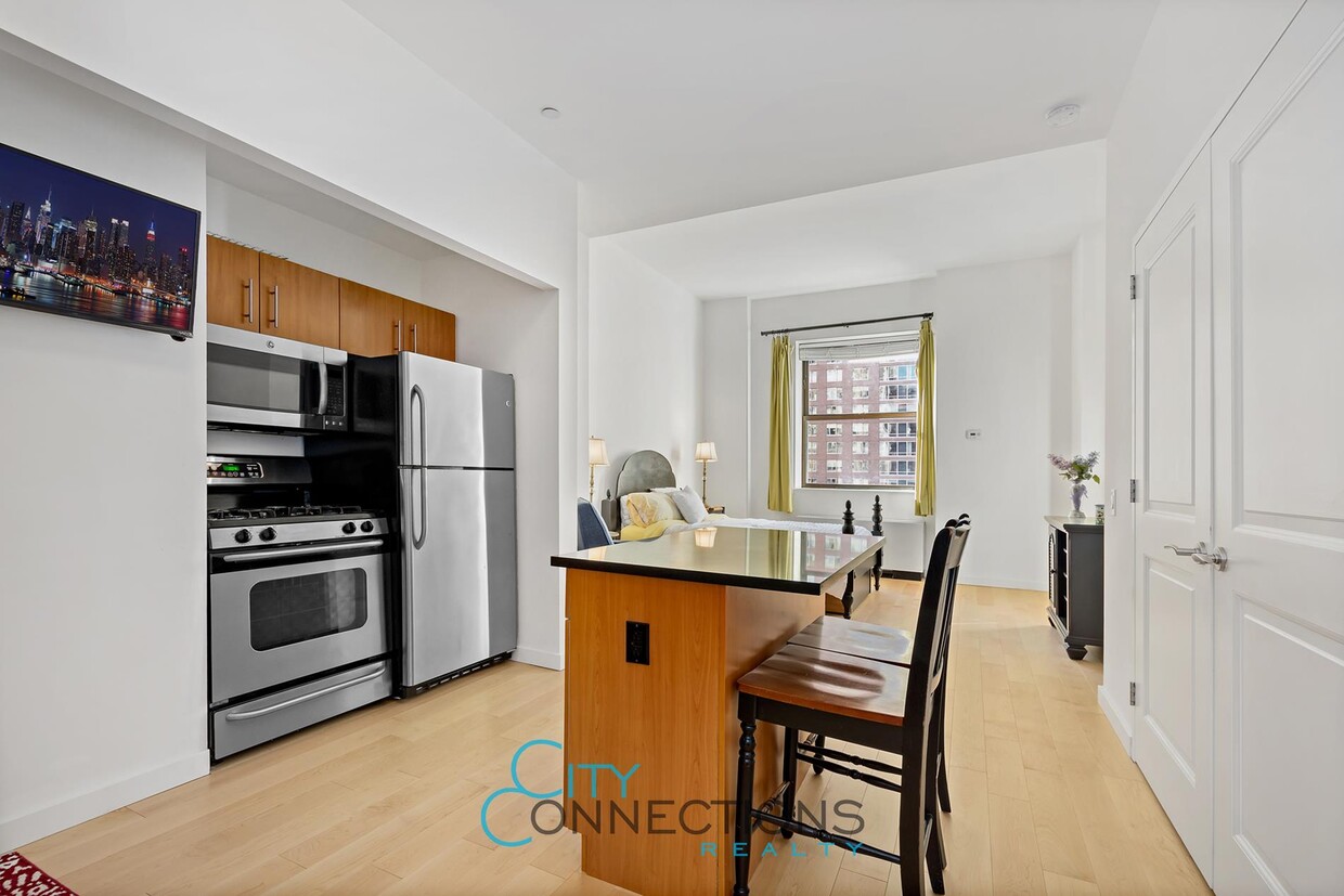 20 West St Unit 17-E, New York, NY 10004 - Room for Rent in New York ...