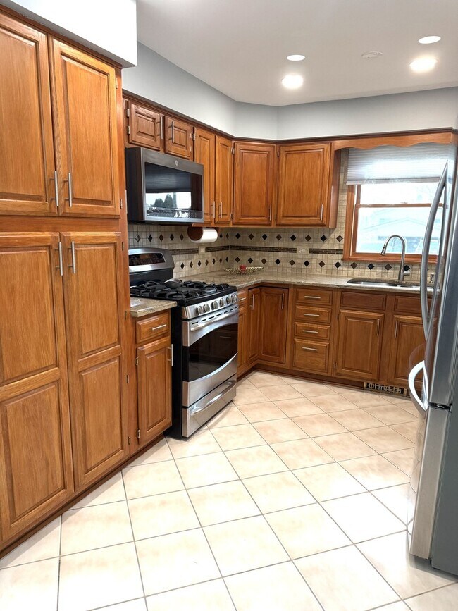 Foto del edificio - 267 N Idlewild Ave