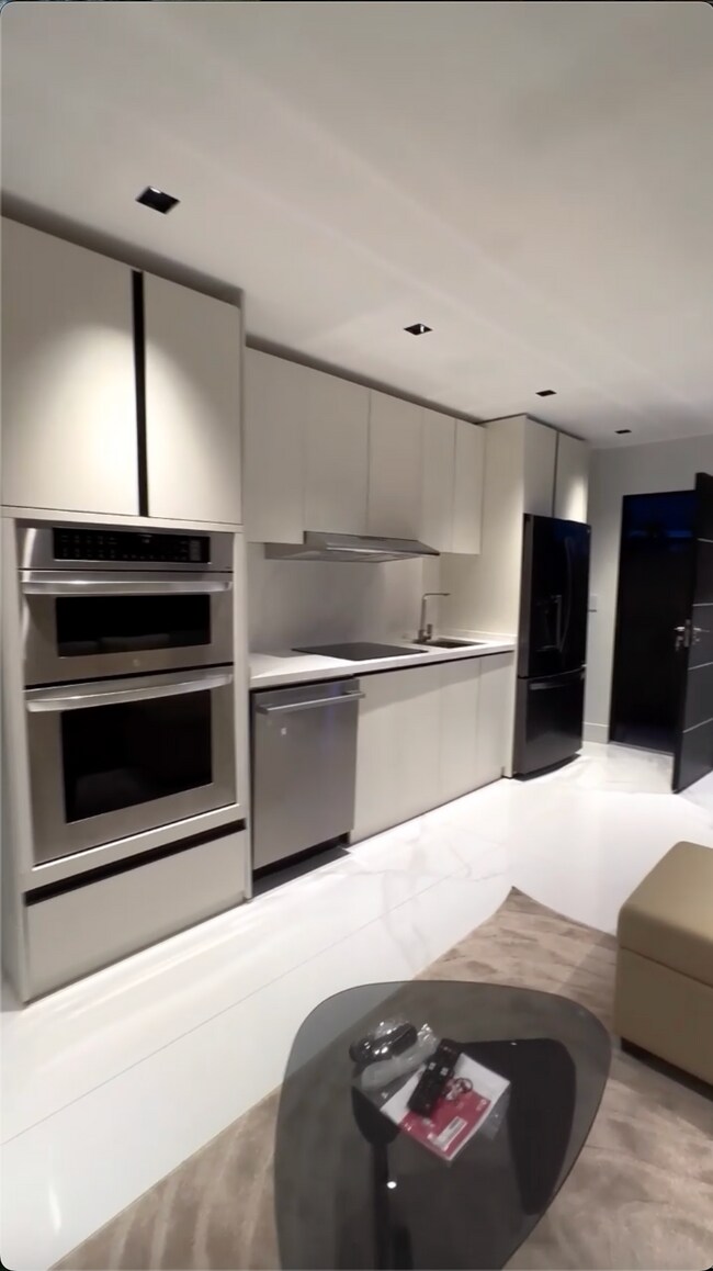 Foto del edificio - 13647 Darvalle St