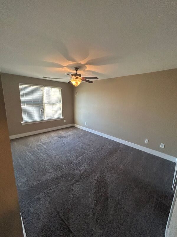 Building Photo - 4375 Shivas Way