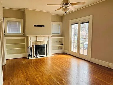 Foto del edificio - 2229 Rosewood Ave