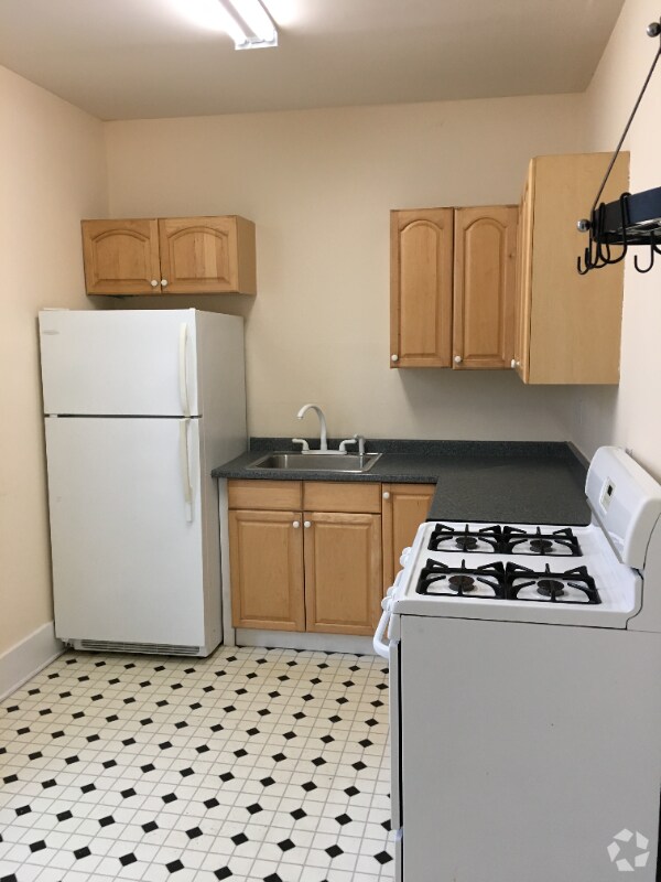 Building Photo - 1517 Plainfield Ave NE