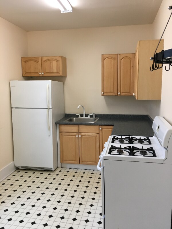 Foto principal - 1517 Plainfield Ave NE