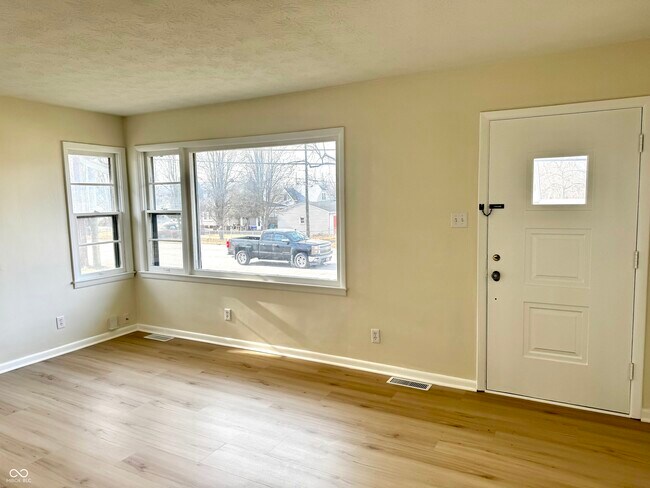 Foto del edificio - 4209 Shelby St