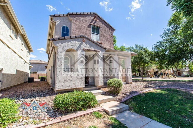 Building Photo - 10013 E Impala Ave