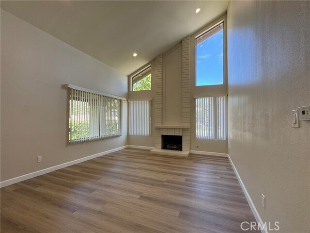 Foto del edificio - 332 Winding Ln