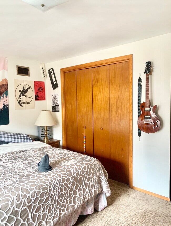 Foto del edificio - 4349 Murray Ave