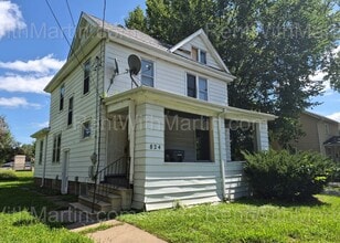Building Photo - 824 Logan Ave