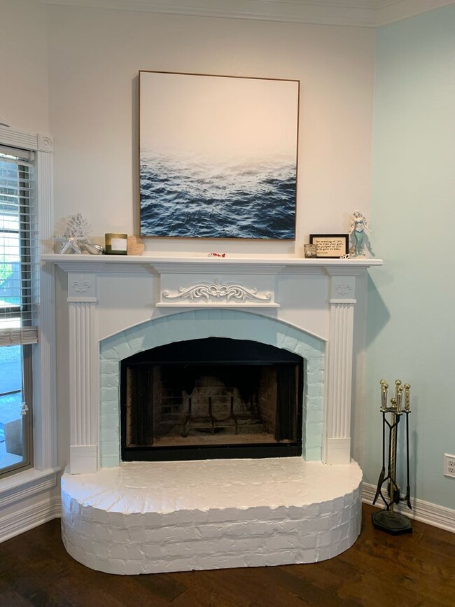 Building Photo - Beautiful Tiburon 3 bed/2 bath Home