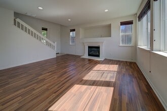 Building Photo - 5067 Bianco Cir