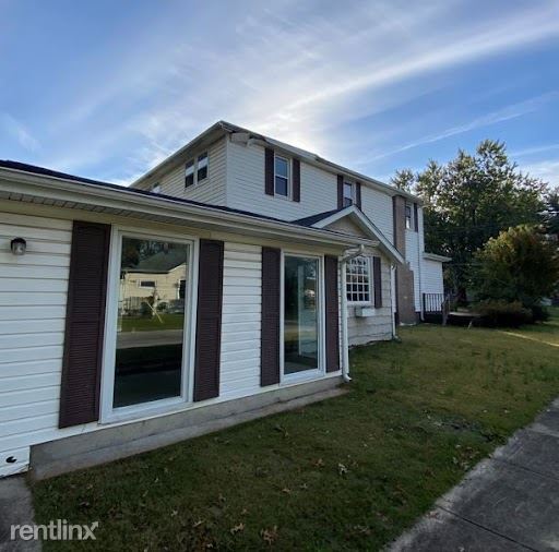 Primary Photo - 5 br, 3 bath House - 312 W 5th St A Unit A