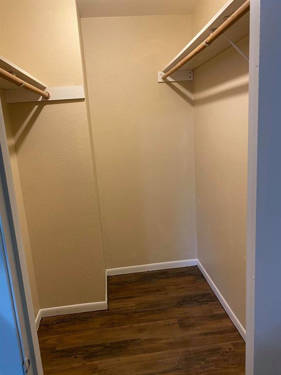 139 Elm St Unit 106, Lockhart, TX 78644 Room for Rent in Lockhart, TX