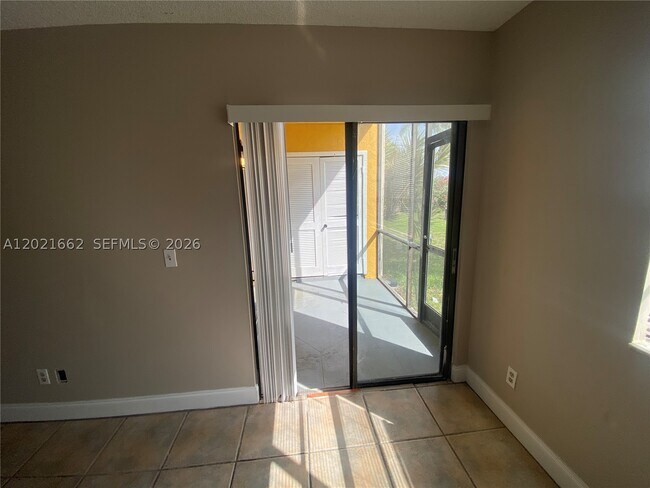 Foto del edificio - 3263 Kirk Rd