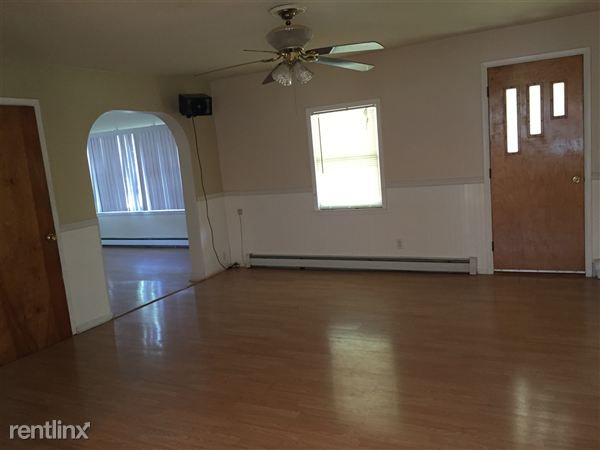 Foto del edificio - 490 E Washington Rd