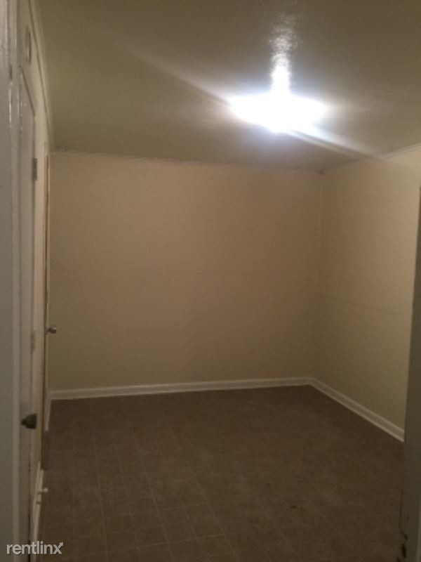Foto del edificio - 1 br, 1 bath Apartment - 212 N Wyatt st
