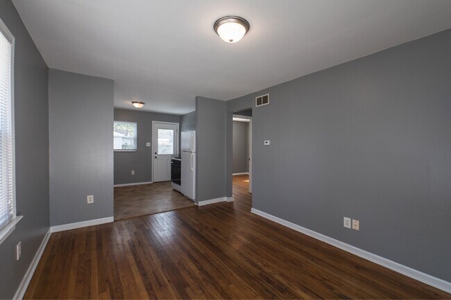 Foto del edificio - 20340 E 8 Mile Rd