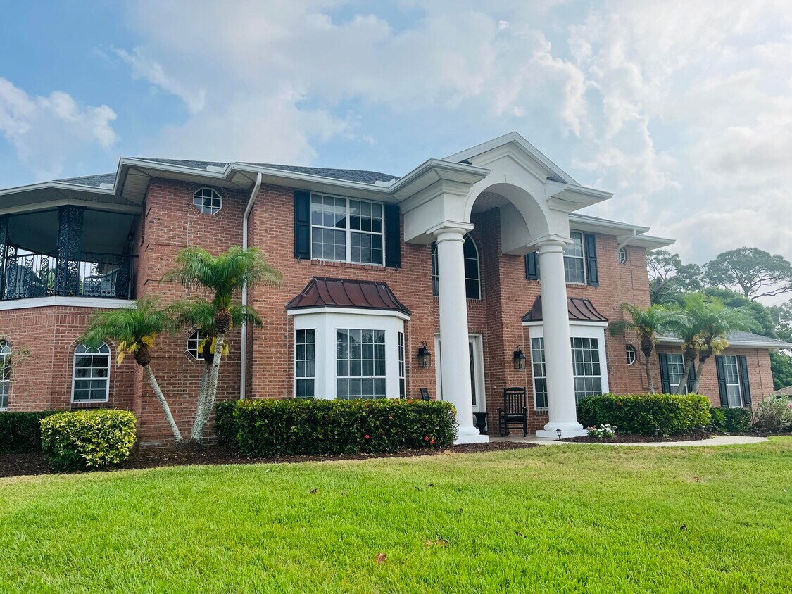 Foto principal - 500 Hidden Hollow Dr