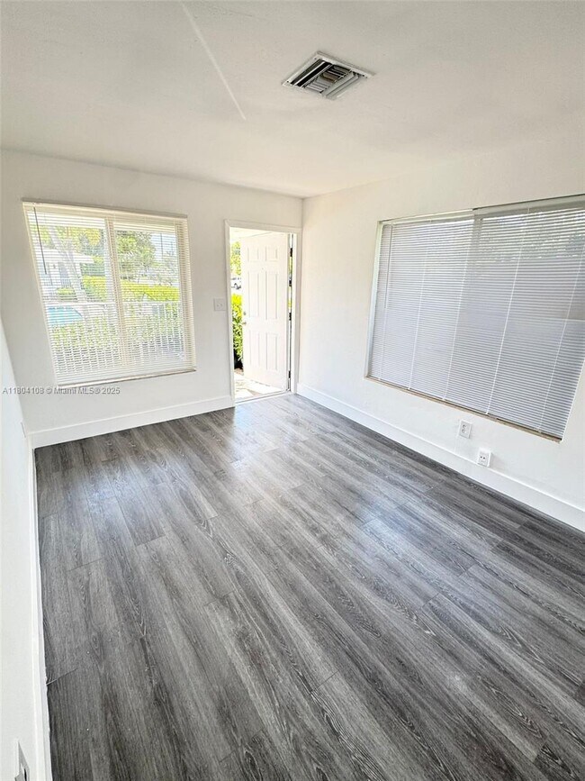 Foto del edificio - 231 SW 15th St