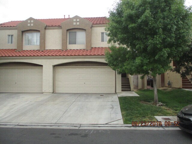 Primary Photo - 516 Brightwater St