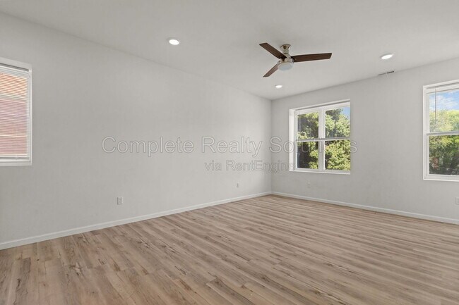 Foto del edificio - 3255 Nebraska Ave