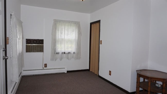 Building Photo - 17815 Martinsville Rd