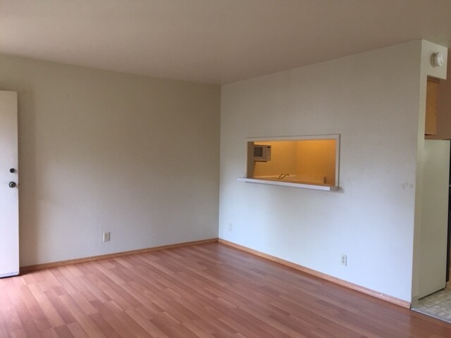 Primary Photo - 167 Villa Ave
